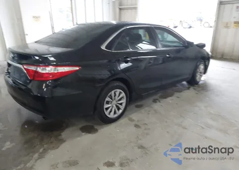 2016 Toyota Camry Le z USA, uszkodzony, nr VIN 4T4BF1FK6GR518141